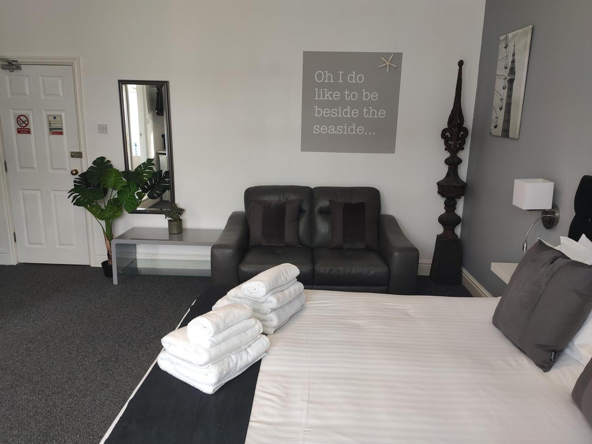 Q - Accommodation Blackpool Eksteriør bilde