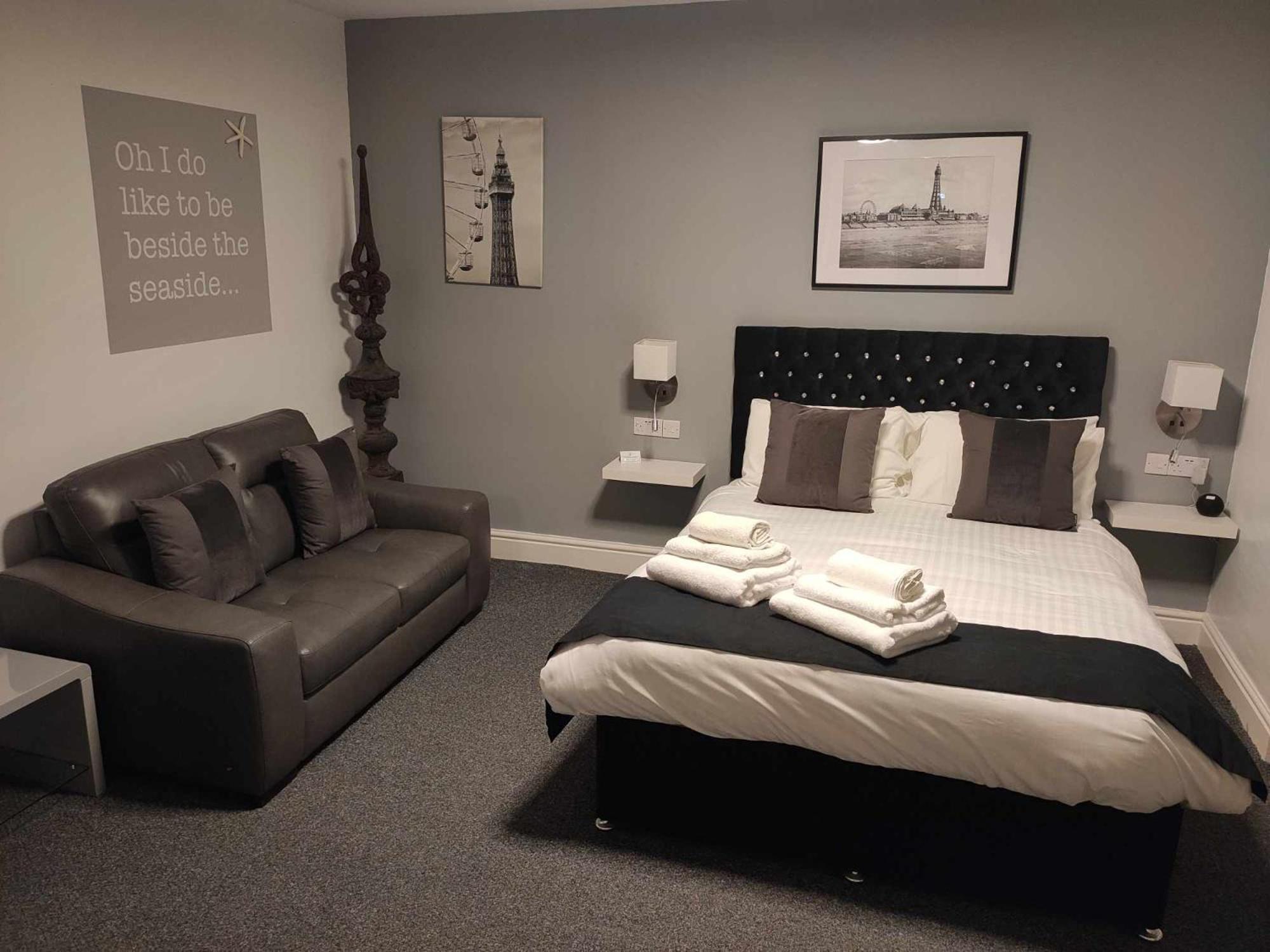 Q - Accommodation Blackpool Eksteriør bilde