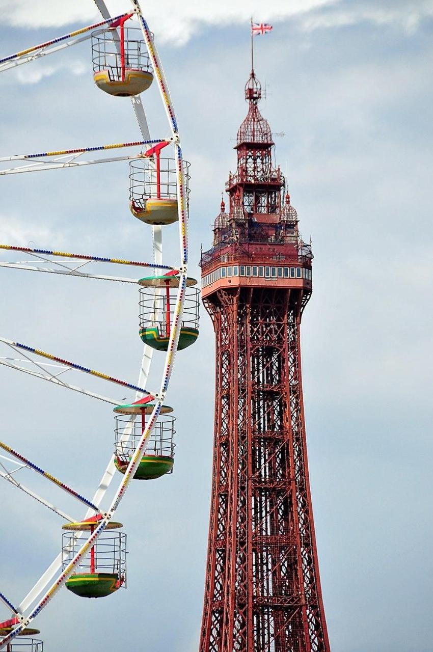 Q - Accommodation Blackpool Eksteriør bilde