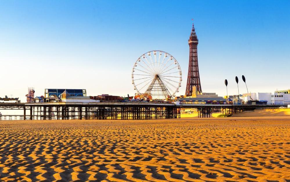 Q - Accommodation Blackpool Eksteriør bilde